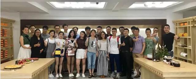 草莓黄色视频優秀設計師的傳統藝術生活美學體驗之旅