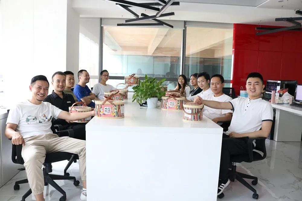 草莓视频APP下载18設計